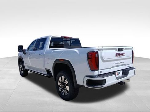 New 2026 GMC Sierra 3500 Denali w/ Denali Reserve Package AWD/4WD image 3