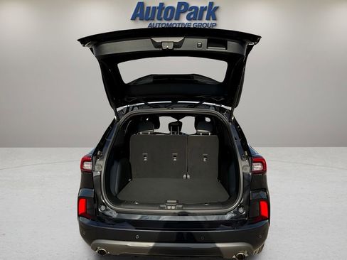 Used 2023 Ford Escape ST-Line w/ Tech Pack #1 AWD/4WD image 19