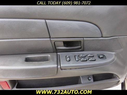 Used 2005 Ford Crown Victoria Police Interceptor RWD image 29