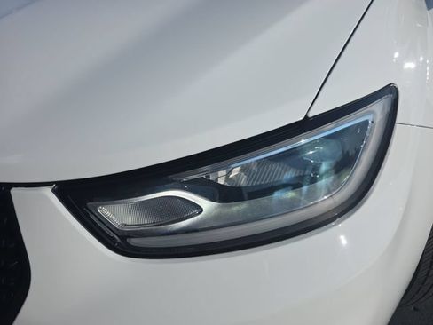 Used 2025 Chrysler Pacifica Limited FWD image 33