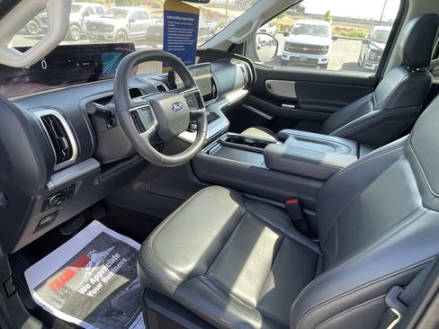 Certified 2025 Ford Expedition Max Active AWD/4WD image 7