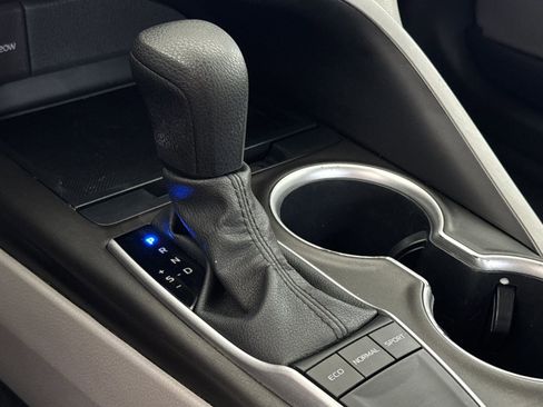 Used 2023 Toyota Camry LE w/ Protection Package (Q2) (TMS) FWD image 17