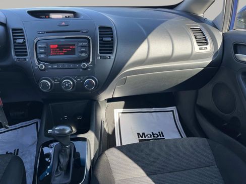 Used 2018 Kia Forte LX image 10