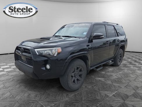 Used 2020 Toyota 4Runner TRD Off-Road Premium w/ Moonroof Package AWD/4WD image 1