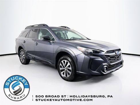 Used 2025 Subaru Outback Premium w/ Popular Package #1A image 1