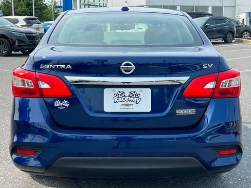 Used 2019 Nissan Sentra SV w/ Special Edition Package FWD image 5