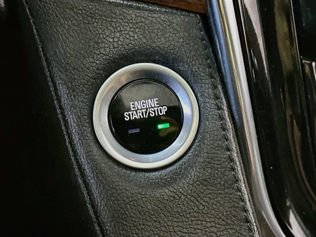 Used 2015 Cadillac Escalade Luxury AWD/4WD image 27