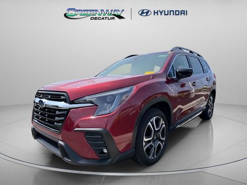 Used 2025 Subaru Ascent Limited w/ Popular Package #2 AWD/4WD image 3