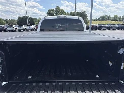 Used 2021 Toyota Tacoma TRD Sport w/ Technology Package AWD/4WD image 6