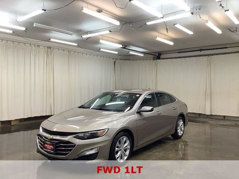 Used 2023 Chevrolet Malibu LT FWD image 1