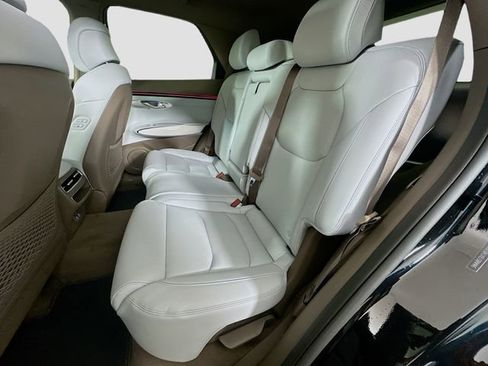 New 2026 Genesis GV70 2.5T Advanced image 17