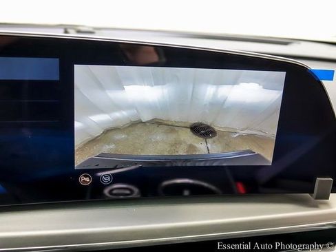 New 2025 Cadillac Lyriq Luxury w/ LPO, Floor Liner Package image 17