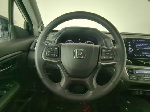 Used 2024 Honda Ridgeline Sport image 25