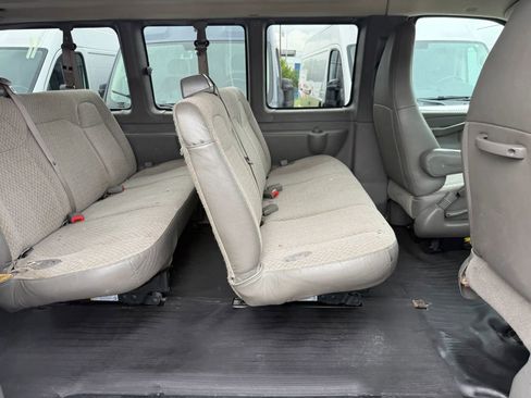 Used 2020 Chevrolet Express 3500 LS RWD image 25