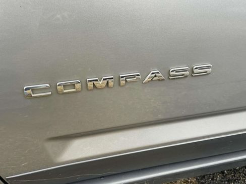 Used 2016 Jeep Compass High Altitude image 9