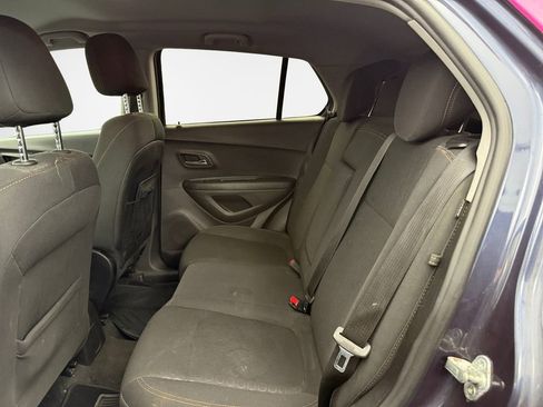 Used 2019 Chevrolet Trax LS image 22