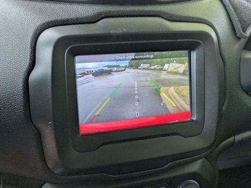 Used 2019 Jeep Renegade Sport AWD/4WD image 18