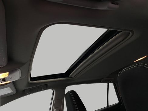 Used 2017 Toyota RAV4 XLE w/ Plus Extra Value Package image 28