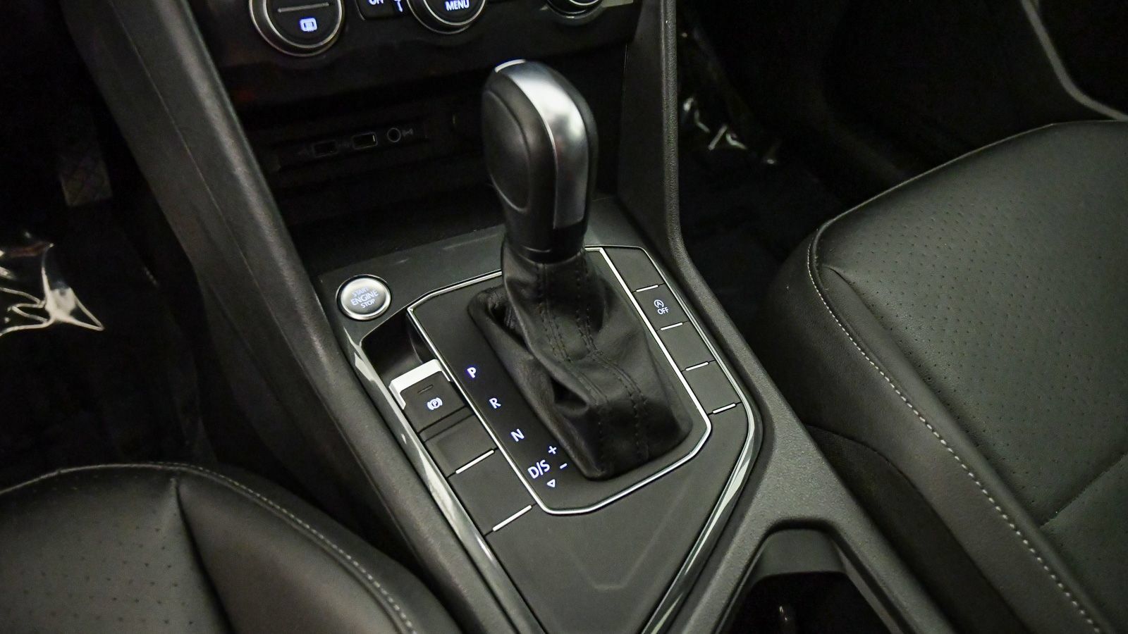 Used 2020 Volkswagen Tiguan SE FWD image 21