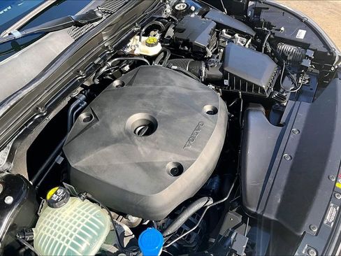 Used 2022 Volvo XC40 T5 R-Design w/ Advanced Package image 43