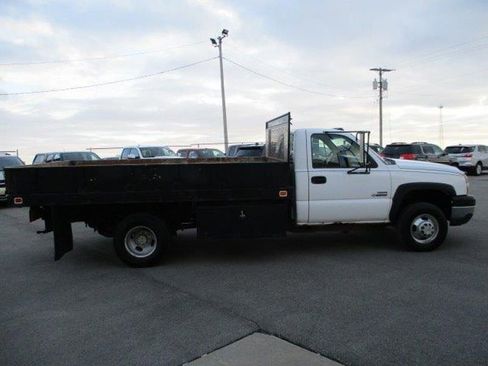 Used 2005 Chevrolet Silverado 3500 2WD Regular Cab w/ Heavy-Duty Power Package image 5