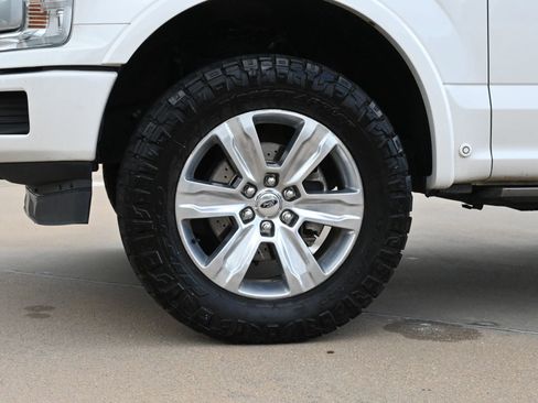 Used 2019 Ford F150 Platinum w/ Equipment Group 701A Luxury AWD/4WD image 28
