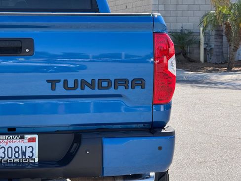 Used 2018 Toyota Tundra SR5 w/ SR5 Upgrade Package RWD image 14