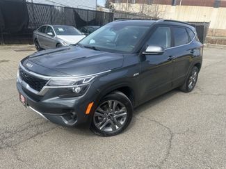 Used 2023 Kia Seltos S video 1