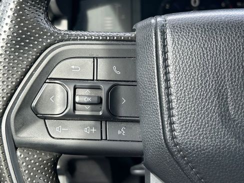 Used 2024 Toyota Tacoma SR5 AWD/4WD image 25