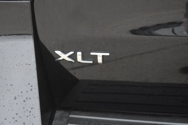 Used 2024 Ford Expedition XLT RWD image 7