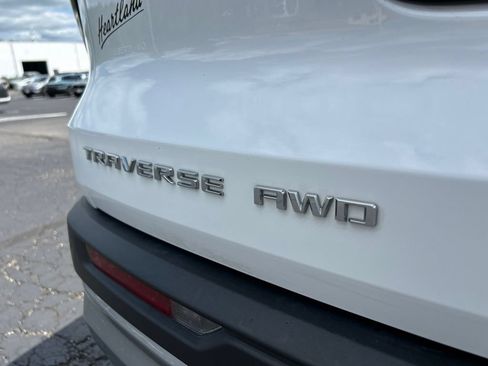 Used 2025 Chevrolet Traverse LT w/ Sun and Wheel Package AWD/4WD image 12