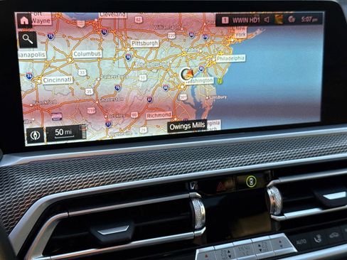 Used 2022 BMW X5 xDrive40i w/ M Sport Package image 18