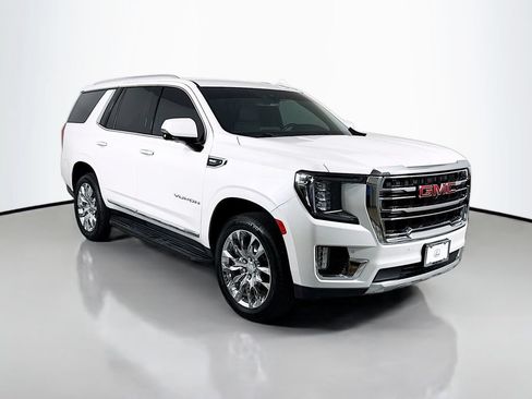 Used 2022 GMC Yukon SLT w/ SLT Luxury Package RWD image 3