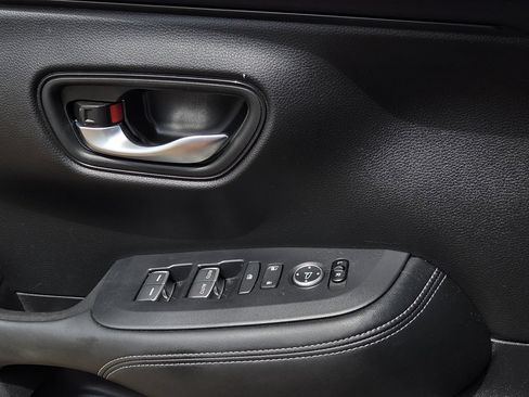 Used 2024 Honda HR-V EX-L image 18