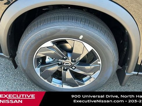 New 2026 Nissan Rogue SV image 5