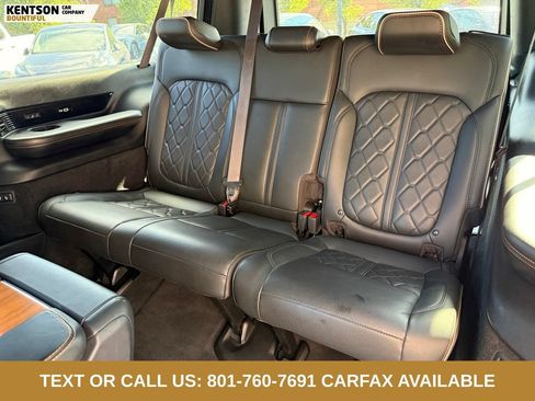 Used 2024 Jeep Grand Wagoneer L Series III AWD/4WD image 32