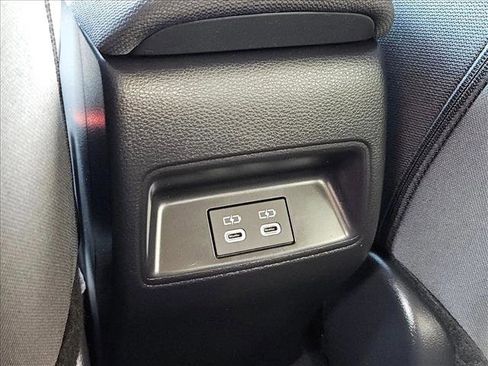 Used 2025 Toyota Corolla LE image 15