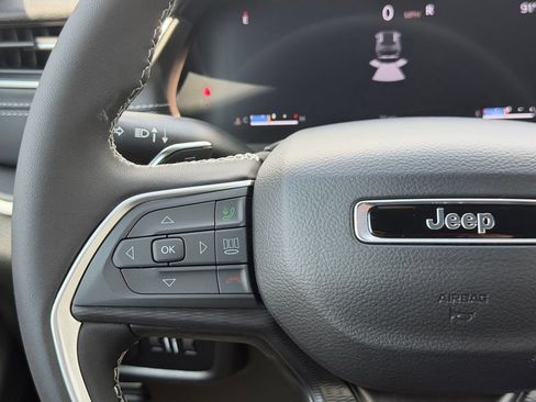 New 2026 Jeep Grand Cherokee Laredo RWD image 19