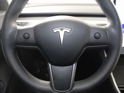 Used 2020 Tesla Model 3 Standard Range image 38