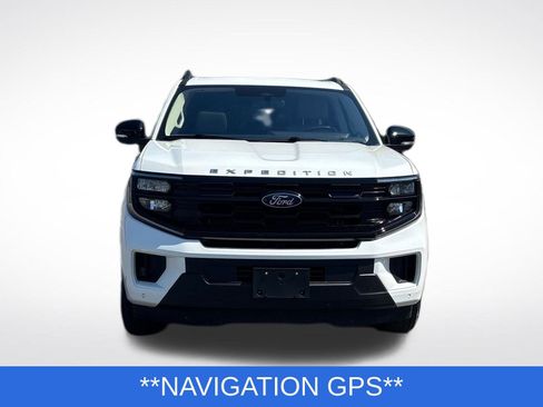 Certified 2025 Ford Expedition Active AWD/4WD image 8