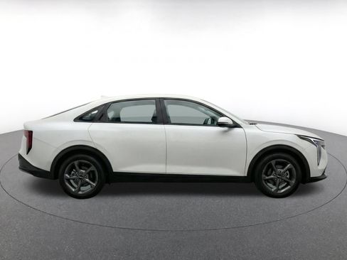 Used 2025 Kia K4 FWD image 10