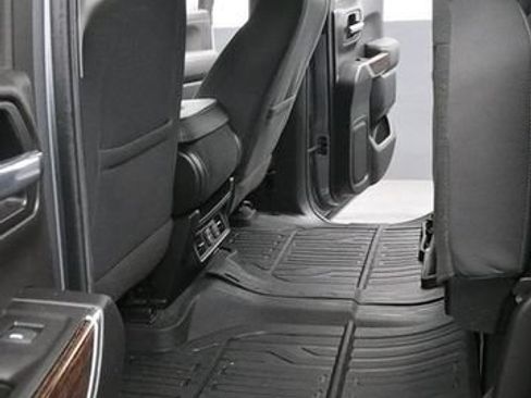 Used 2021 GMC Sierra 1500 SLE w/ X31 Off-Road Package AWD/4WD image 12