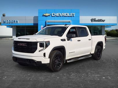 Used 2024 GMC Sierra 1500 Pro w/ Graphite Edition