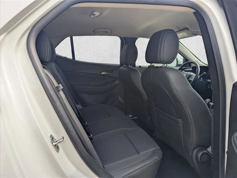 Used 2025 Buick Encore GX Preferred FWD image 15