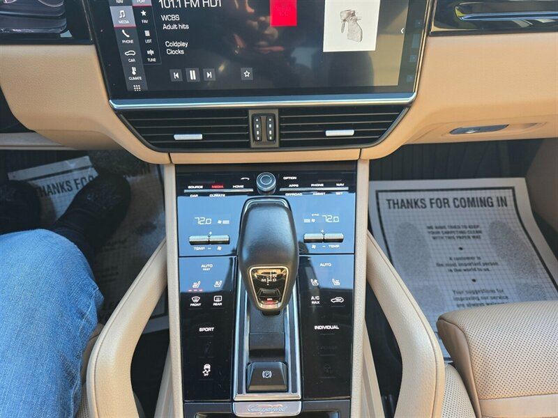 Used 2019 Porsche Cayenne AWD/4WD image 8