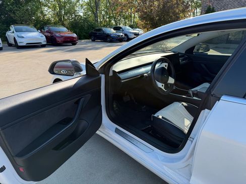 Used 2020 Tesla Model 3 Long Range image 8