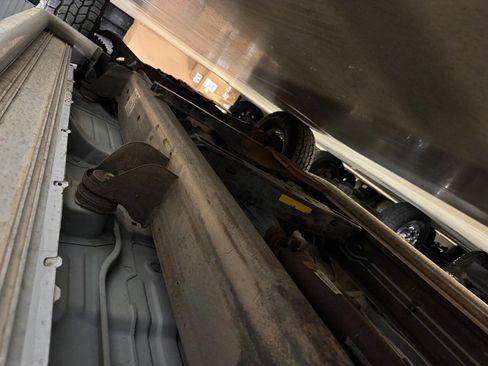 Used 2005 Chevrolet Silverado 3500 LT w/ Heavy-Duty Power Package image 24