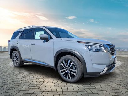 New 2025 Nissan Pathfinder Platinum