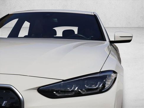 Used 2023 BMW i4 eDrive35 w/ Premium Package RWD image 2