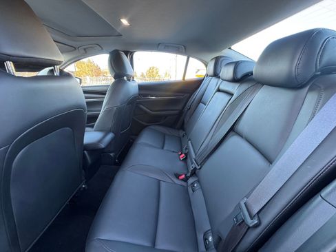 Used 2025 MAZDA MAZDA3 s image 23